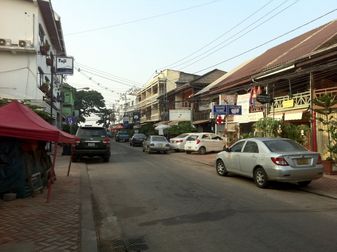 BG` gx[YnEX (Vientiane Travellers House)