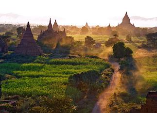 仏教世界三大遺跡と言われるミャンマー（ビルマ）のバガン遺跡群