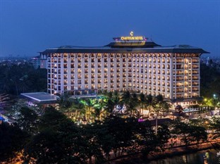 `gE ze C CN S (Chatrium Hotel Royal Lake Yangon)