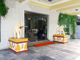 CzCgGt@g (Royal White Elephant Hotel)